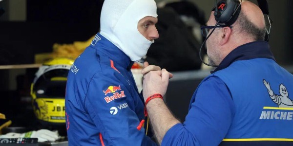 IM电竞登录入口-F1伤他的心，而纽博格林为他修改比赛时间